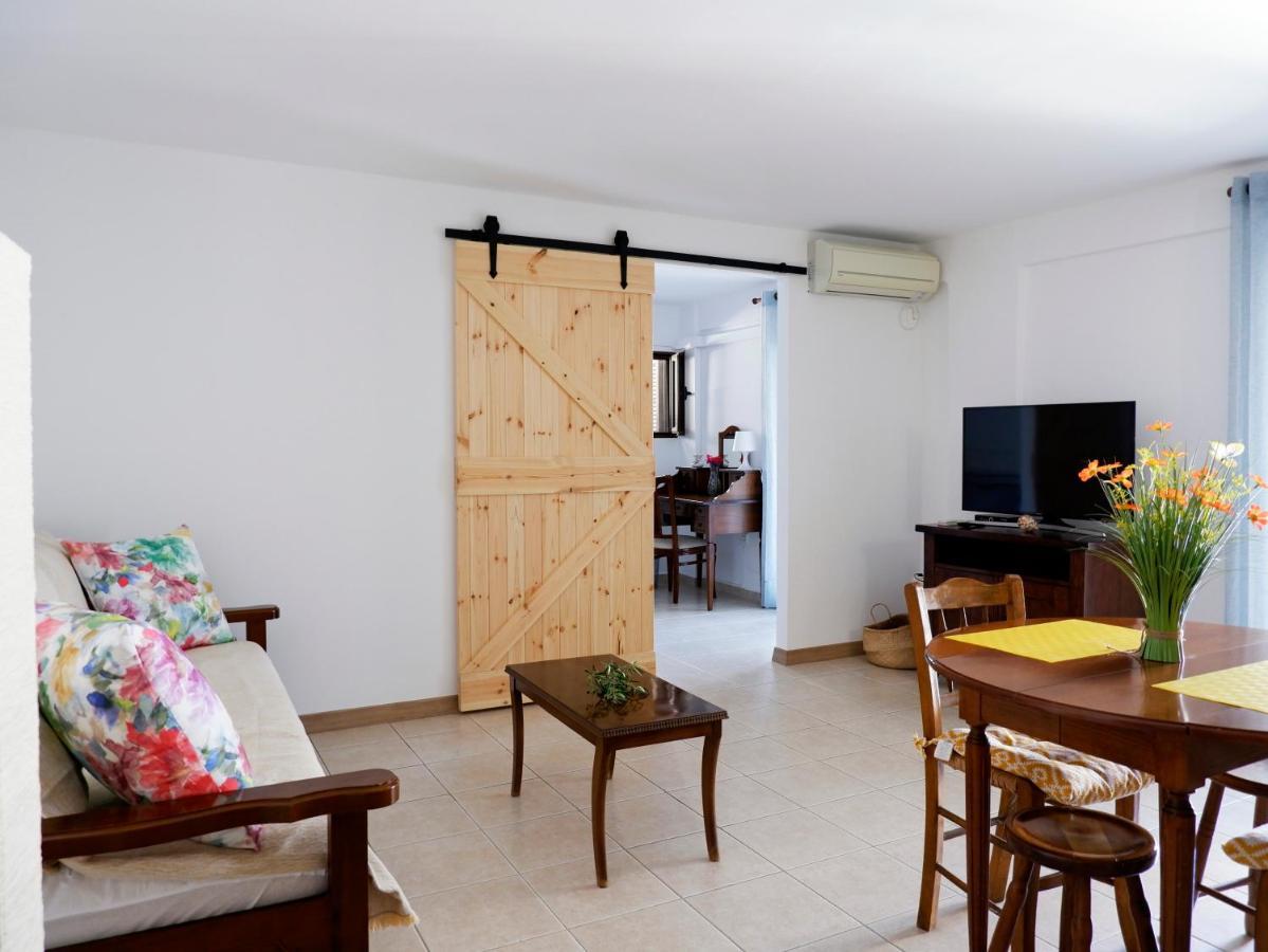 Mani Home Neo Oitilo Bagian luar foto